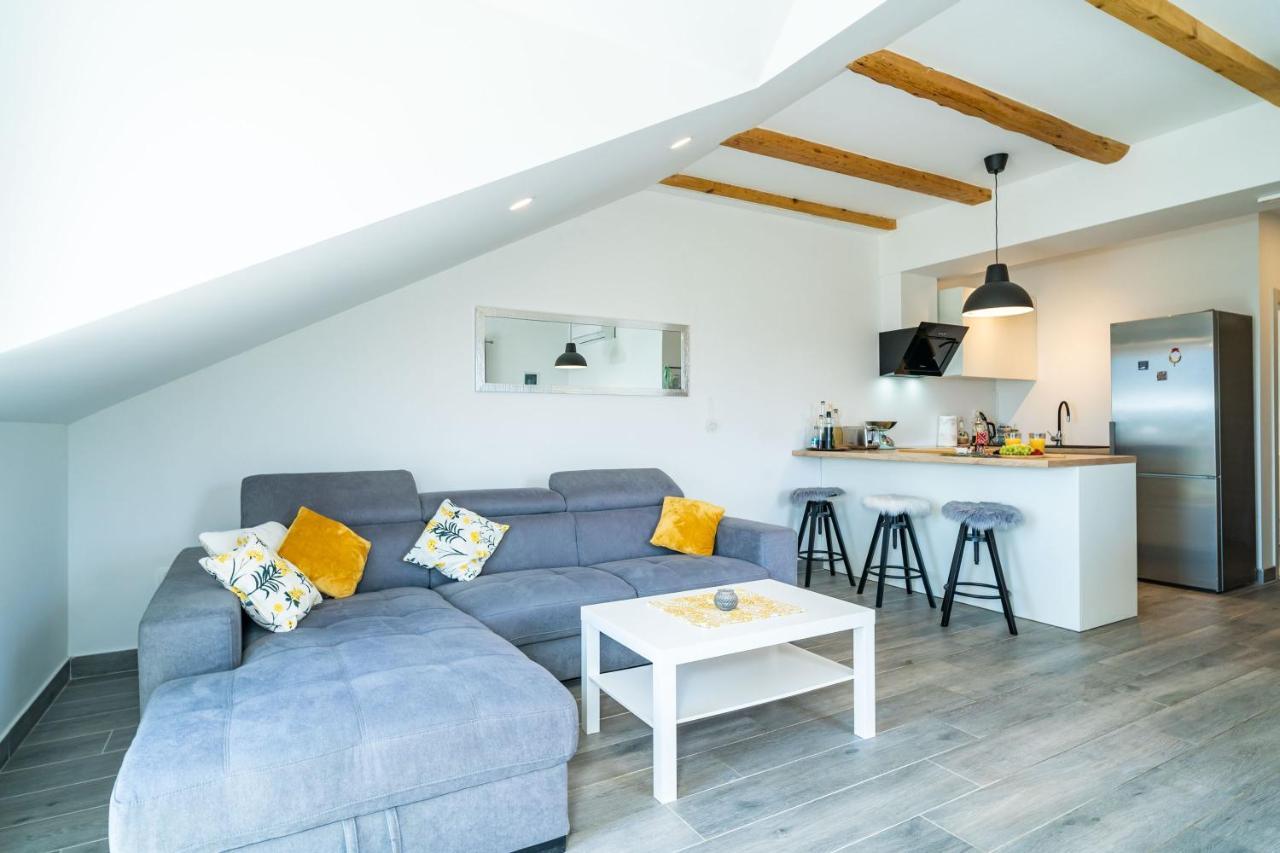 Apartments Amalija Čilipi エクステリア 写真