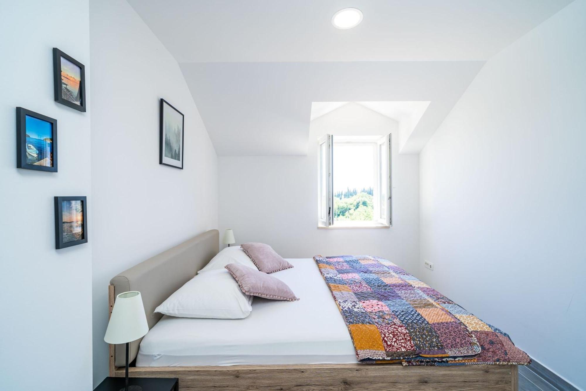 Apartments Amalija Čilipi エクステリア 写真