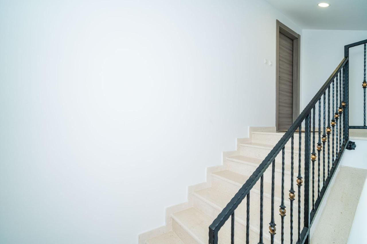 Apartments Amalija Čilipi エクステリア 写真
