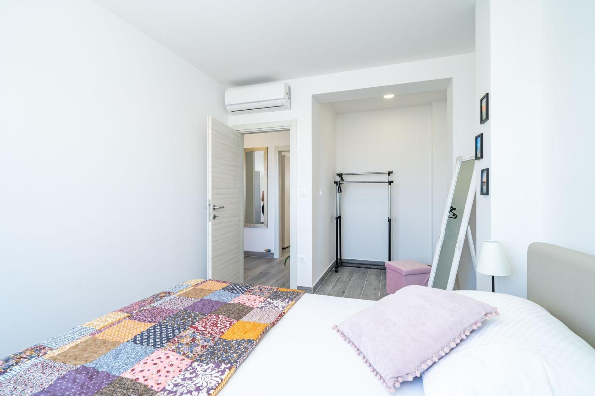 Apartments Amalija Čilipi 部屋 写真