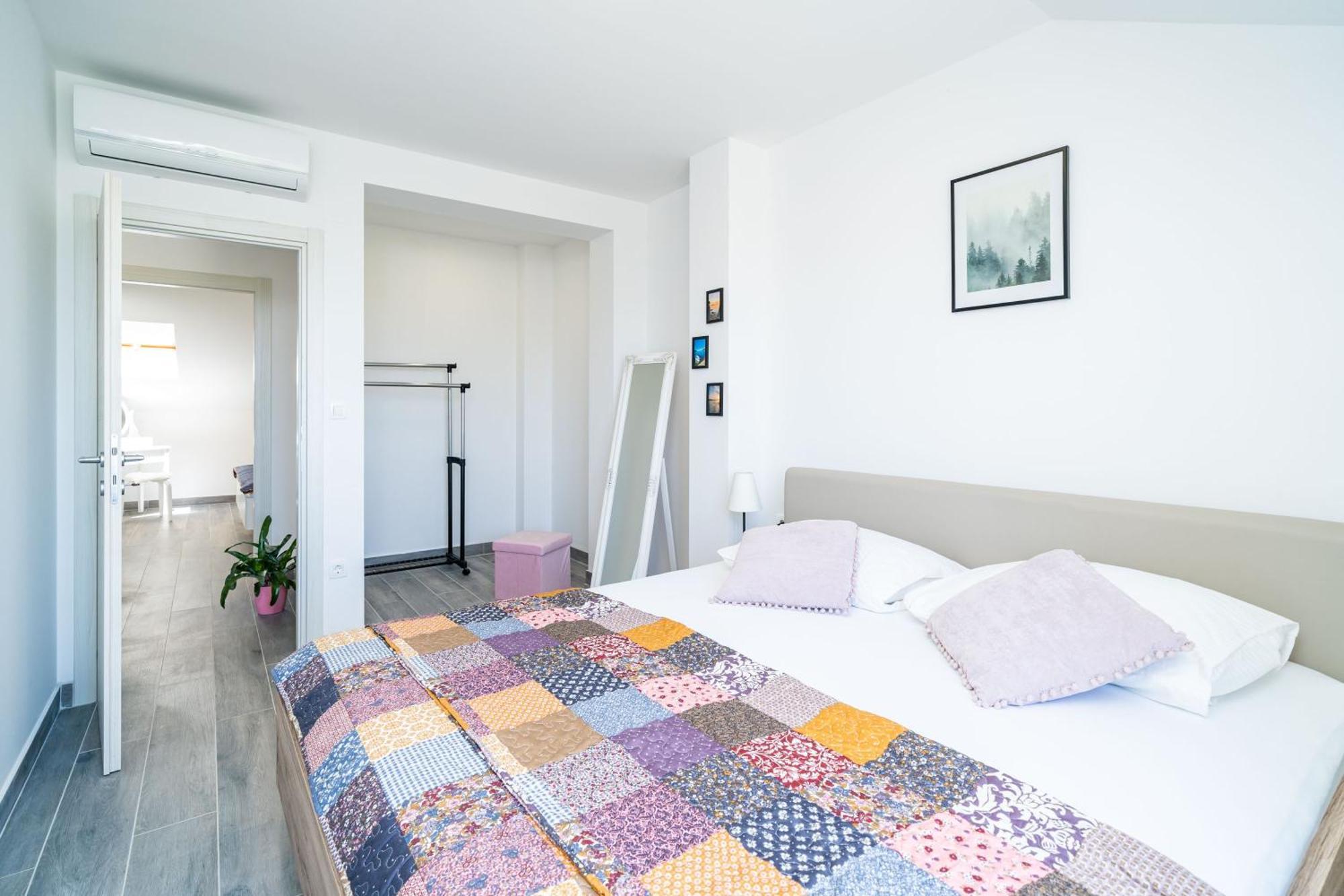 Apartments Amalija Čilipi 部屋 写真
