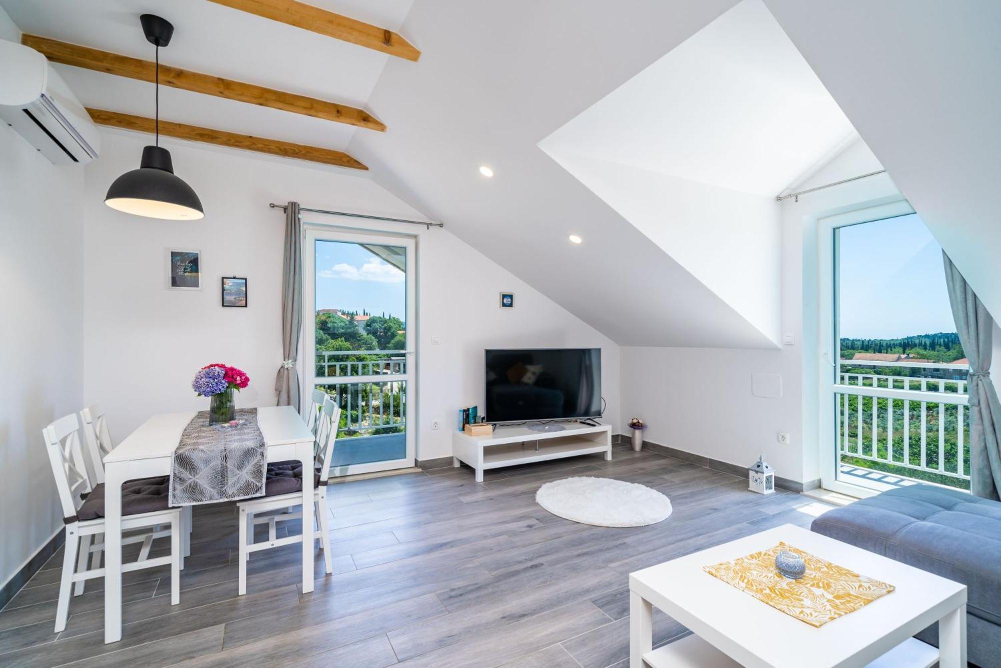 Apartments Amalija Čilipi 部屋 写真